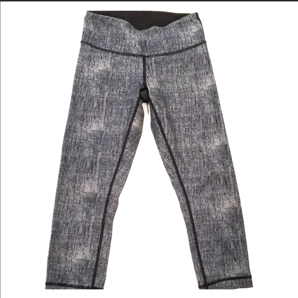 Lululemon cropped leggings